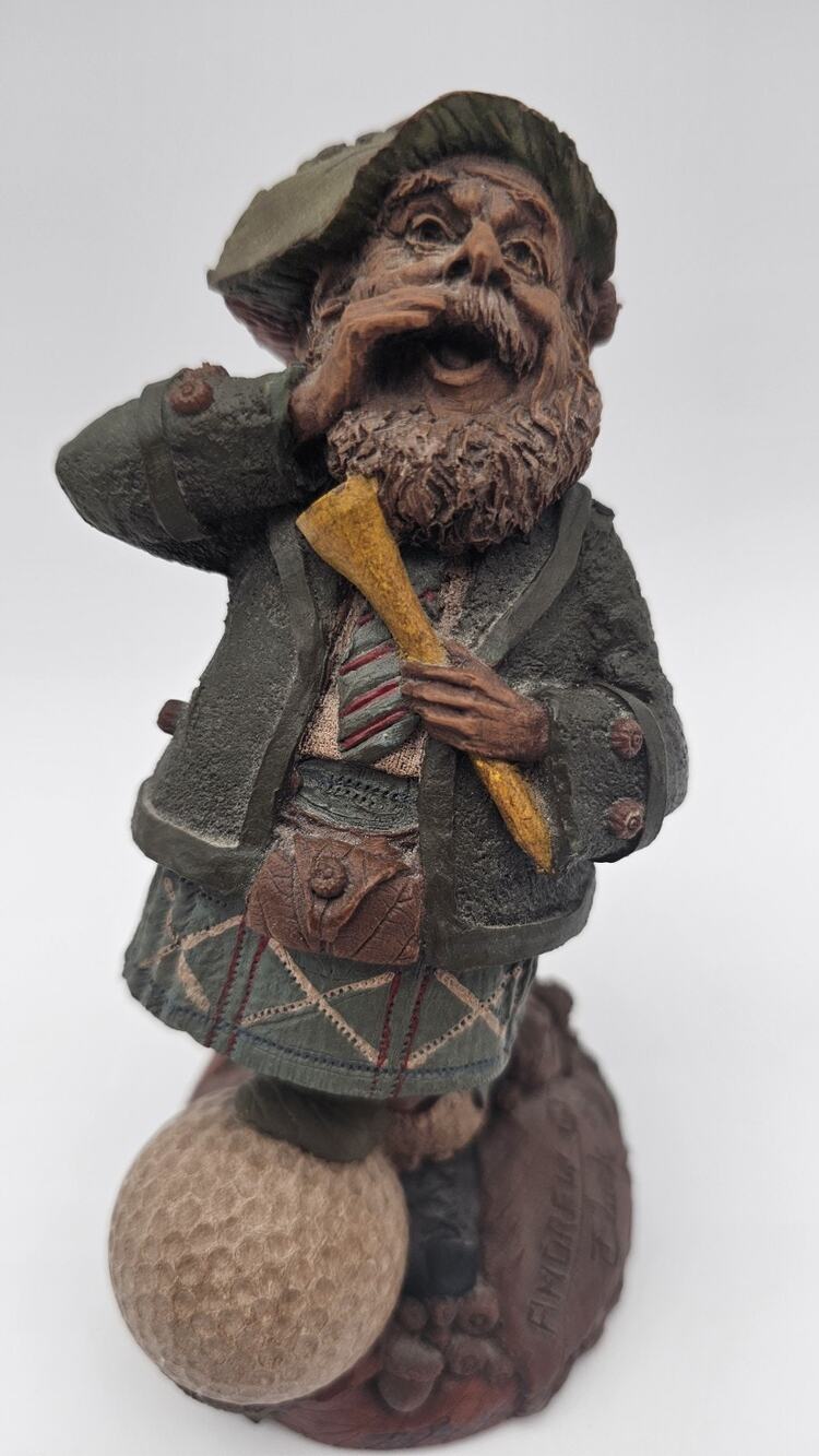 FORE! 1990 Tom Clark Golf # 11 Andrew Gnome in Scottish Kilt